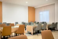 Renhe Hotel (Panzhihua Renhe Square High-speed Railway Station) - spa