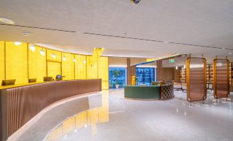 Duole Holiday Hotel (Shanghai Hulan Road Subway Station Branch)
