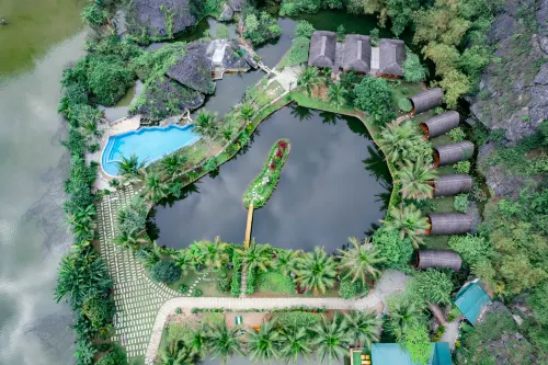 Fairy Mountain Retreat Hotels in Ninh Nhat