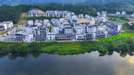 Jiangxi Zhengzhou Weima Hotel Отели рядом с достопримечательностью «Yancun Ancient Building Complex in Ming and Qing Dynasties»