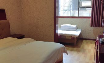 Longchang Hongyun Business Hotel