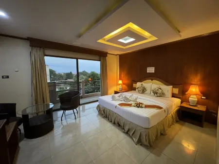 MrMac's Place Отели рядом с достопримечательностью «Suk Sabai Villa»