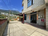 Pingtan Haitang Junshanxia Seaview Homestay (Beigang Road, Huandao Road) - parking