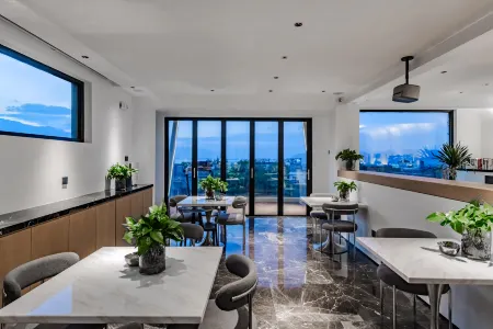 Dali Ruyi At ease Seaview Villa (Bohai Park Branch)