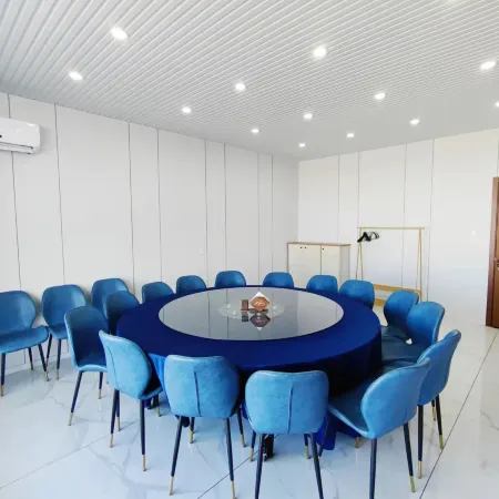 Pinyouran · Yumi Xiangli Holiday Hotel