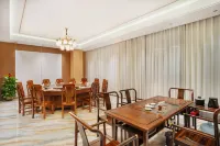 Wanxin  Four Seasons Hotel at Beihai  High-speed Railway Station