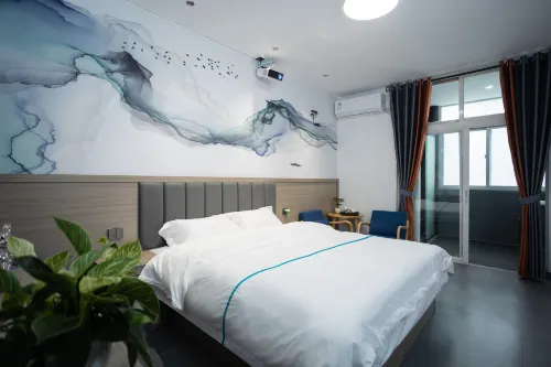 Ant Nest Light Luxury Apartment - بار