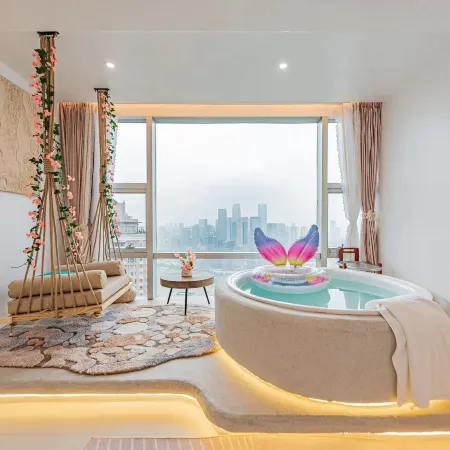 Little elephant selected river view homestay (Jiefangbei and Hongyadong Branch, Chongqing)