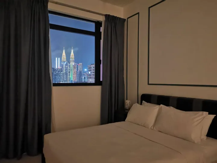 Chambers A Studio Flat, KLCC & KL Tower view, City