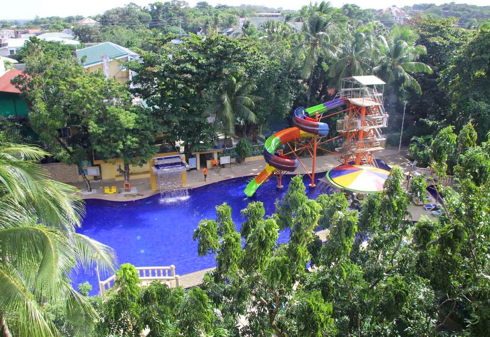 Paradise Garden Resort Hotel & Convention Center Over view