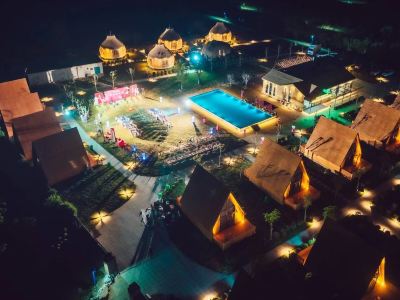 Long Xiaoin · Wild Xu Hostel (Yuwan Scenic Area Store)