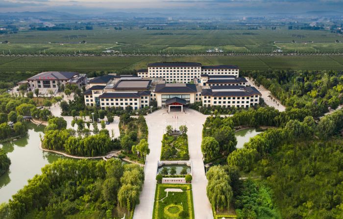 Eton Pine Valley Hotel