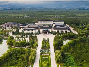 New Century Yiteng Hotel