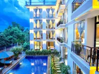 CENTRAL BLANCHE RESIDENCE Hotels near ArtBox
