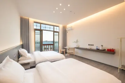 Banshan Ferry Homestay in Meizhou Island (Mazu Ancestral Temple Store)
