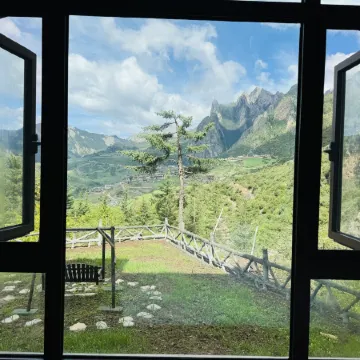 Zagana Wendangmu Half Mountain Homestay (Fairy Beach Branch)