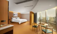 hongtu Hotel (Fengcheng River View Hotel, Pozi Street, hailing) Hotel dekat Taishan Temporary Imperial Palace Commercial Pedestrian Street
