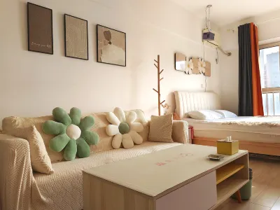 Dalian Wisdom Home Inn Hotels in Xianglujiao/Suoyuwan Football Stadium