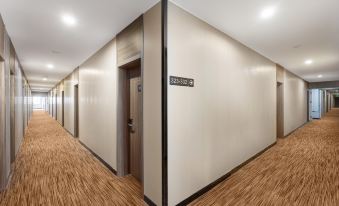 7Days Inn Chain Hotel (Tianjin Dongli Development Zone Light Rail Station)
