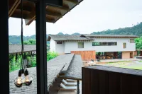 Trip.com Group Country Retreats (Yibin Lizhuang Ruyiyuanxiang Joint Resort) - Mountain view