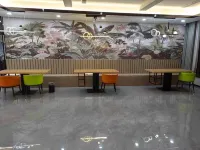 Lanying Business Hotel (Yinan Tongjing Town Zhuquan Scenic Area) - Homestays