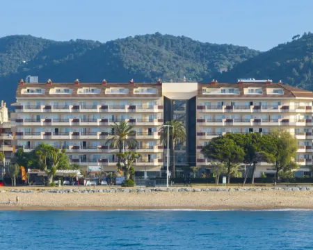 Aqua Hotel Onabrava & Spa Hotels in Maresme
