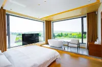 Erguna Guna Style Manor