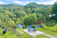 Blossoming On The Path Homestay Foping Hotels in Foping County