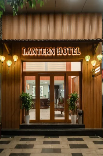ランタン ホテル マナ周辺のホテル