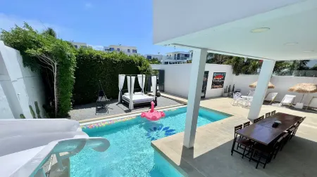 Pattaya Pool Villas