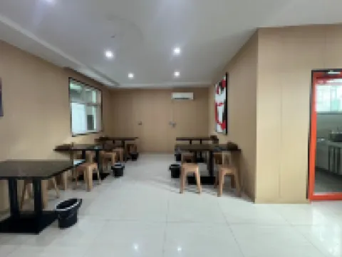 쥔이 체인 호텔 (밍광시 뉴산로)