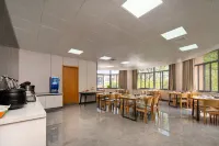 Blue Crystal Hotel (Zipeng Branch) - servizio colazione