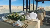 Lonely Space（ Gobi ）wild luxury hotel - breakfast