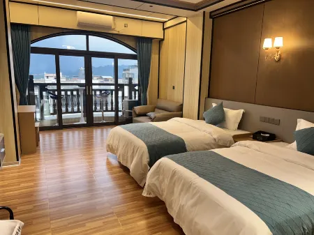 Yinxing Homestay (Yingxi Corridor of Mountain Peaks) Отели рядом с достопримечательностью «The Fenglin (Rock Forest) Jiuchongtian (“Ninth Heaven”) Scenic Area»