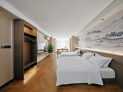 Nanxuan Hotel (Longmen High speed Railway Station Branch)