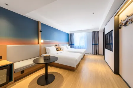 Ni Hao Hotel (Nanjing Mochou Lake Subway Station) Отели рядом с достопримечательностью «Qingliang Temple»