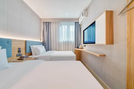 Homeinn Ease Hotel (Shanghai Caohejing Tianlin Road)