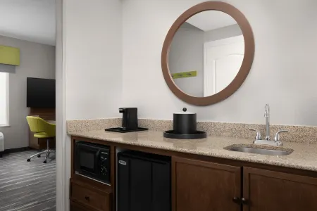 Hampton Inn & Suites Durham/North I-85