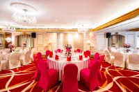 Grand Emperor Hotel