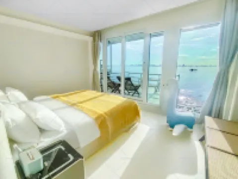 ร็อครีสอร์ท เกาะล้าน โรงแรมในเกาะล้าน