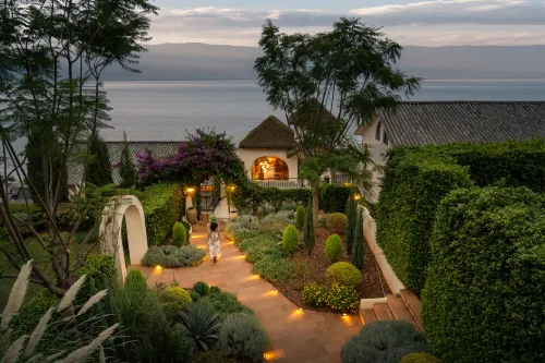 Dali Heartland Castle | VILLA Cliffside Sea View Estate (Erhai Branch)