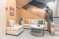 Mumianwan Audio & Video Apartment (Shenzhen Luohu Railway Station Vientiane City Branch)