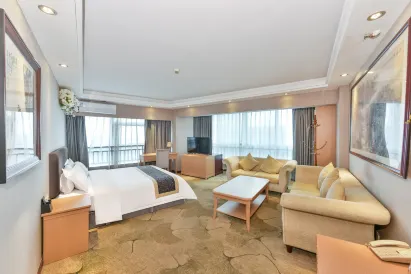 Yuenin Holiday Hotel (Chengdu Chunxi Road)