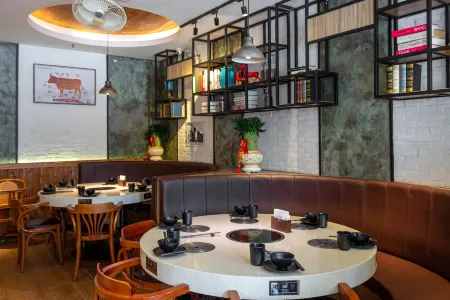 Xinhua Hotel Отели рядом с достопримечательностью «Xiaobeiyan»