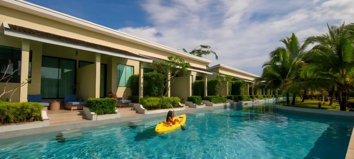 CRAFT Resort & Villas, Phuket Town-scheduled shuttle to Phuket old town Hotels in Phuket