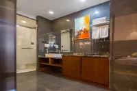 Kingston International Holiday Hotel