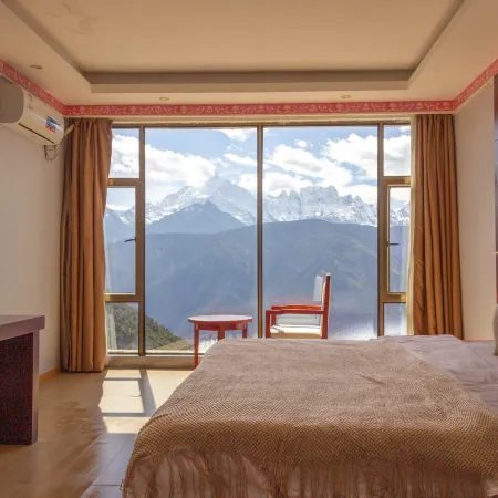 Deqin Snowy Land Shenchuan-Meili Eye View Hotel