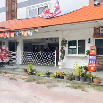 The First Residence Lamphun ワット・チャムテウィー周辺のホテル
