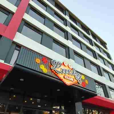 麗寶賽車主題旅店 Hotel Exterior
