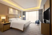 Hilton Manila Newport World Resorts Hotels near Harbour Square